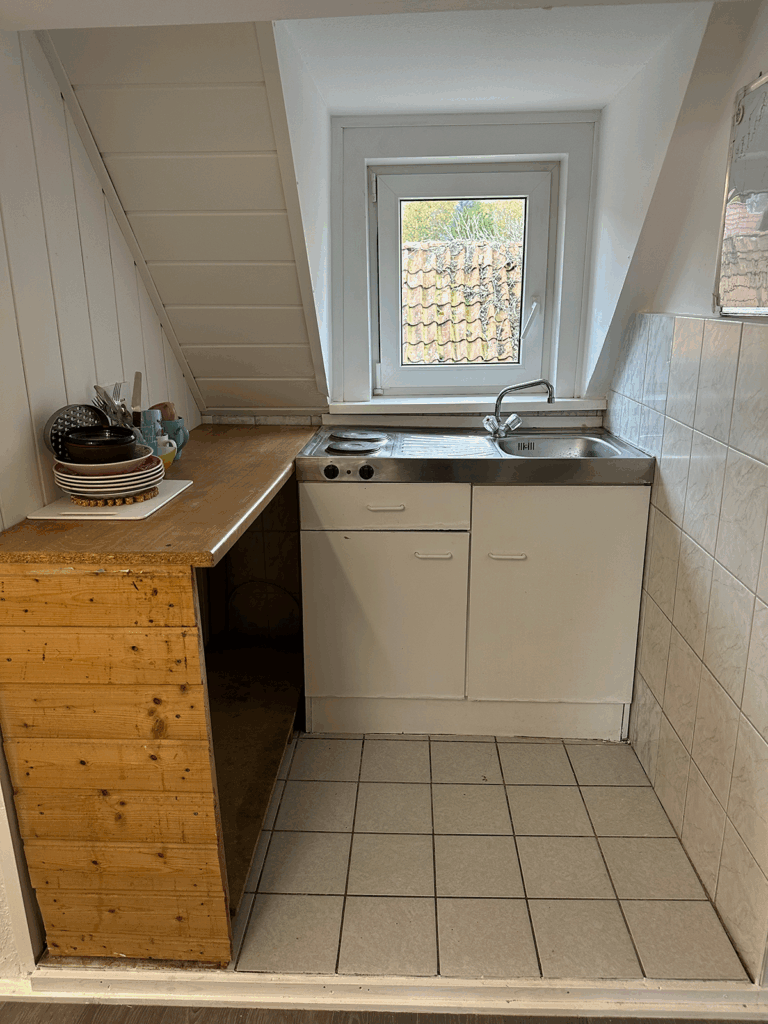 Einbauküche - Studentenzimmer in Clausthal-Zellerfeld WG im Dachgeschoss