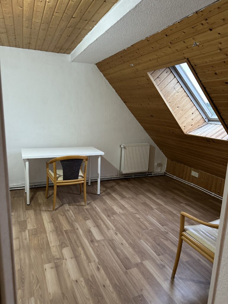 Zimmer 4 – Dachgeschoss