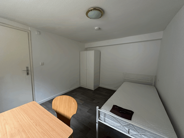 Studentenzimmer in Wohngeminscheft im Erdgeschoss in Clausthal-Zellerfeld