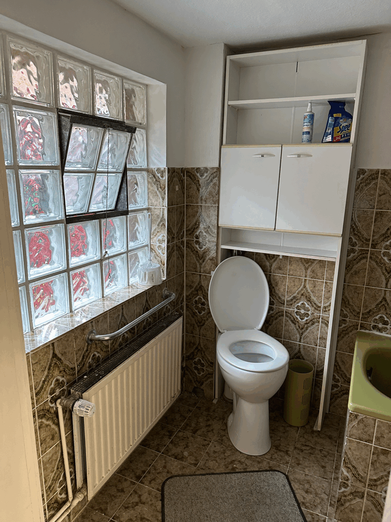 Gemeinsame Toilette in Studenten-WG in Clausthal-Zellerfeld