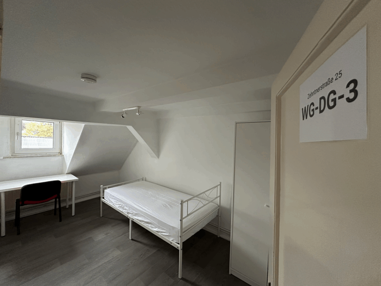 Studentenzimmer in Clausthal-Zellerfeld WG im Dachgeschoss, Stadteil Clausthal