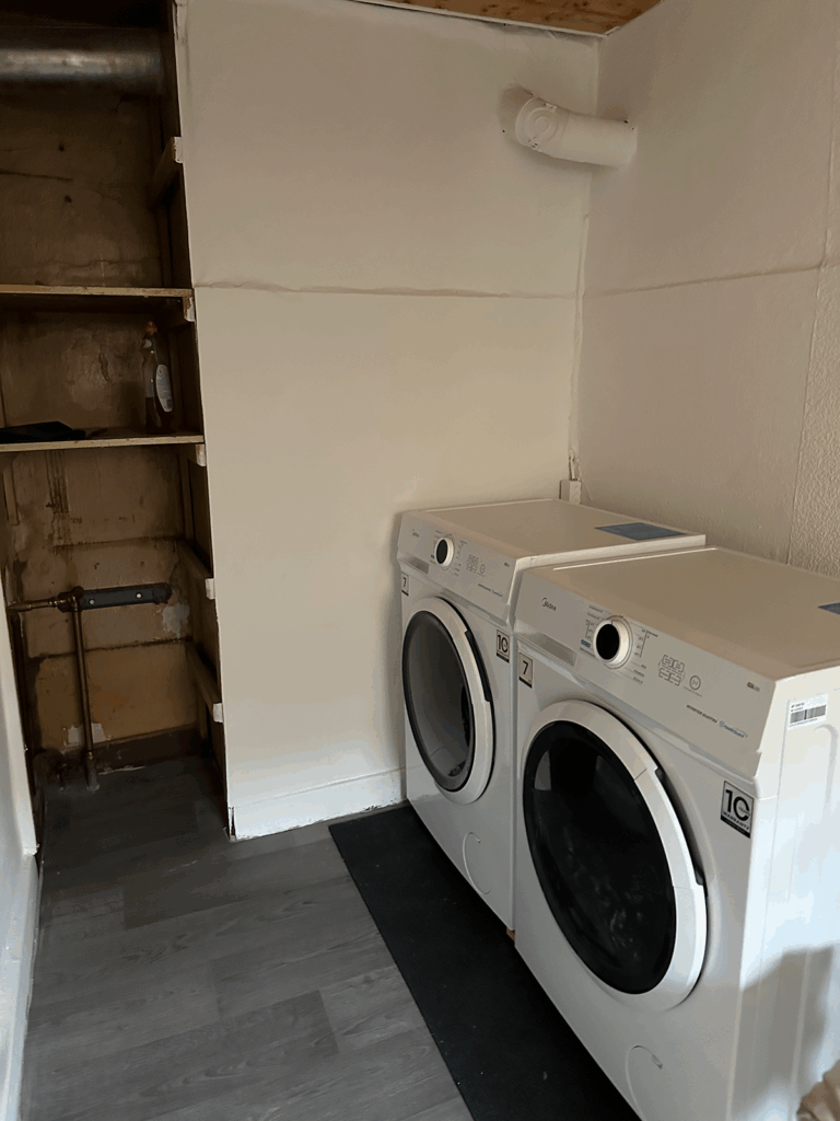 Gemeinsame Waschküche in Studenten-WG in Clausthal-Zellerfeld